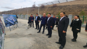  張鐵強(qiáng)到蘭州物流園公司、陸港云鏈公司調(diào)研